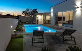 Villa Divinus